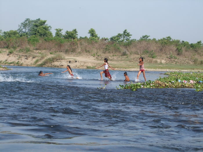 Chitwan Nepal, Childeren And Rapids..