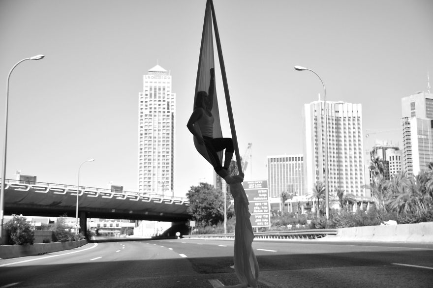 Most People Fast On This Jewish Holy Day, But I Celebrated It By Dancing Over An Empty Freeway Most People Fast On This Jewish Holy Day, But I Celebrated It By Dancing Over An Empty Freeway