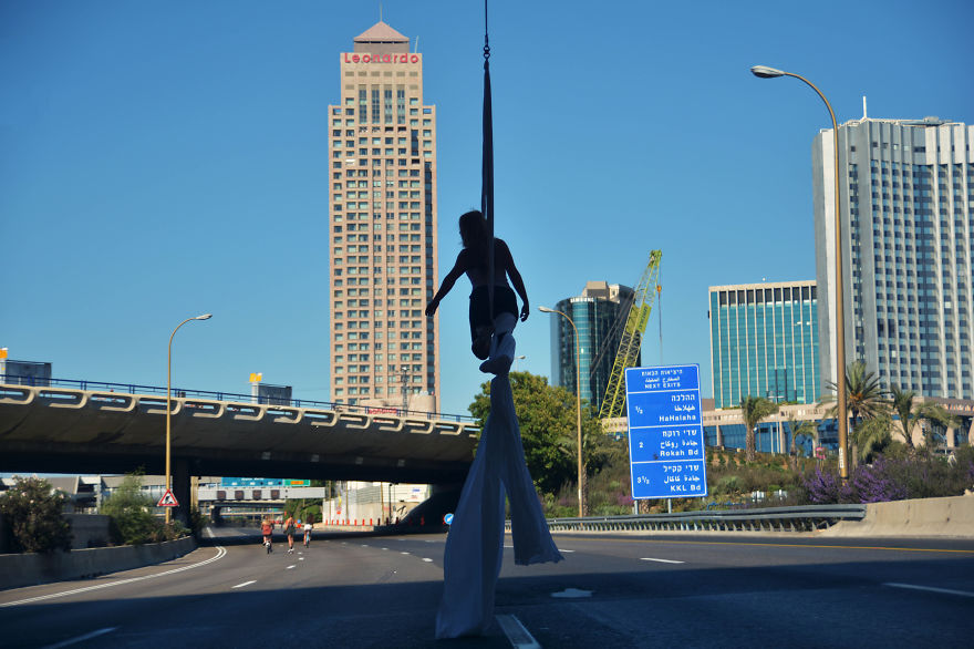Most People Fast On This Jewish Holy Day, But I Celebrated It By Dancing Over An Empty Freeway Most People Fast On This Jewish Holy Day, But I Celebrated It By Dancing Over An Empty Freeway