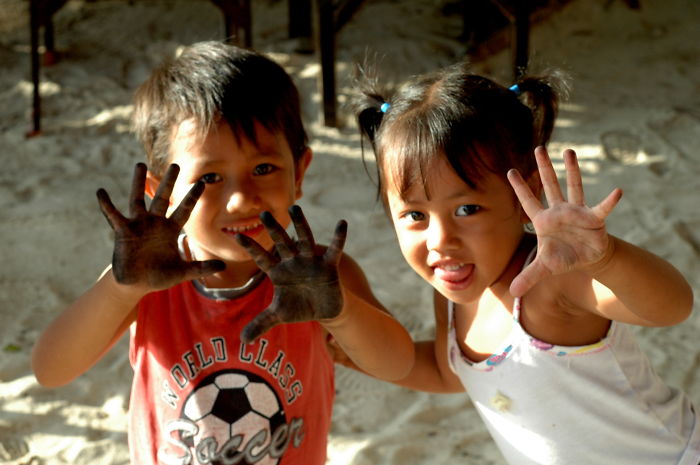 Drawing With Charcoal, Philippines