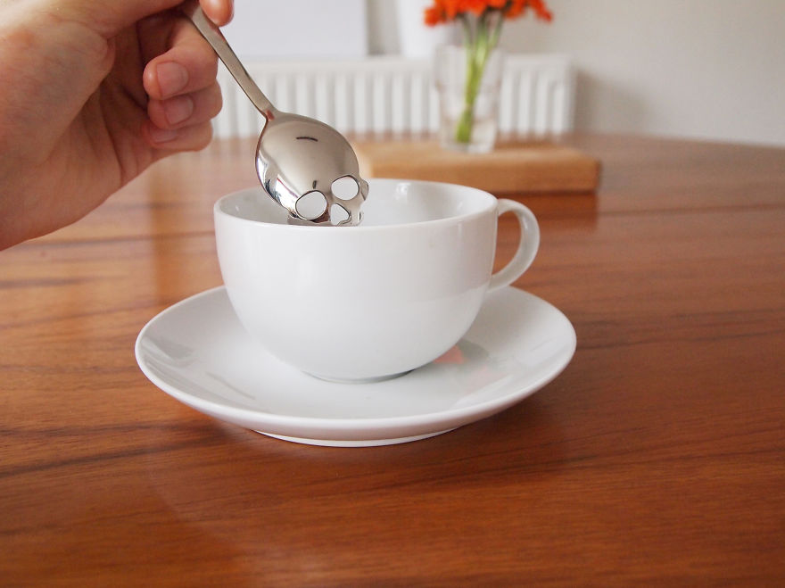 Skull-Shaped Tea Spoons Encourage You To Use Less Sugar Skull-Shaped Tea Spoons Encourage You To Use Less Sugar