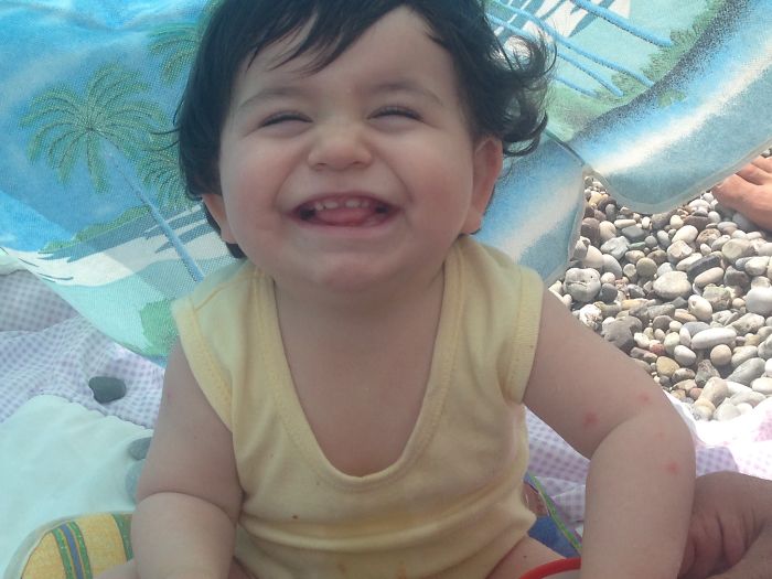 Happy Childhood Without Iphone (despite Mosquite Bites) - Also Richies Have Happy Kids