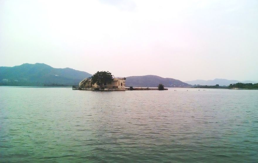 Pichola Lake, India