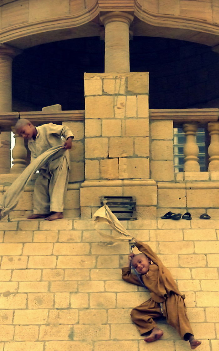 Monument Diy Slide, Karachi - Mahjabeen Zafar