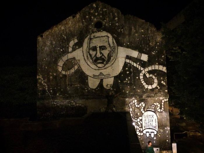 Photos Of Beautiful Street Art In Mostar