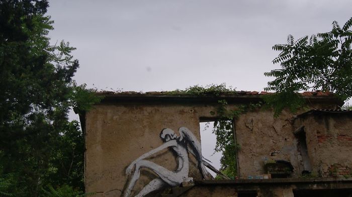 Photos Of Beautiful Street Art In Mostar Photos Of Beautiful Street Art In Mostar