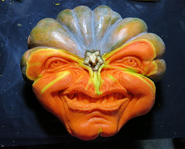 creepy-pumpkin-carvings-jon-neill-1 creepy-pumpkin-carvings-jon-neill-1