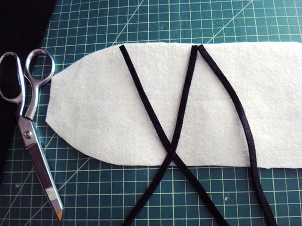 diy-cat-zipper-mouth-sweater-hellovillain-12