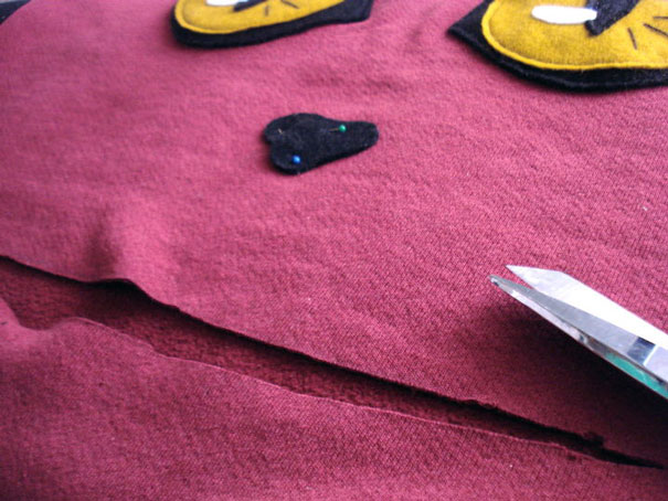 diy-cat-zipper-mouth-sweater-hellovillain-15