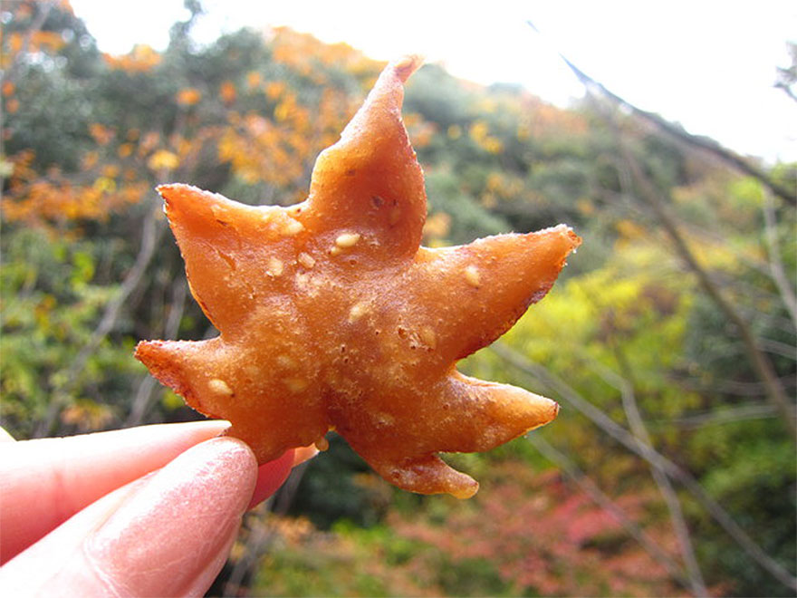 japanese-fried-maple-leaf-tempura-9 japanese-fried-maple-leaf-tempura-9