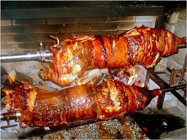 #6 Прасе на ражњу (serbian Roasted Pig On "razhanj")