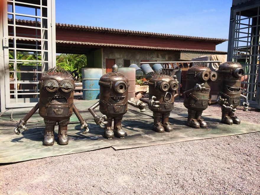 scrap-metal-sculptures-hulk-ban-hun-lek-25 scrap-metal-sculptures-hulk-ban-hun-lek-25