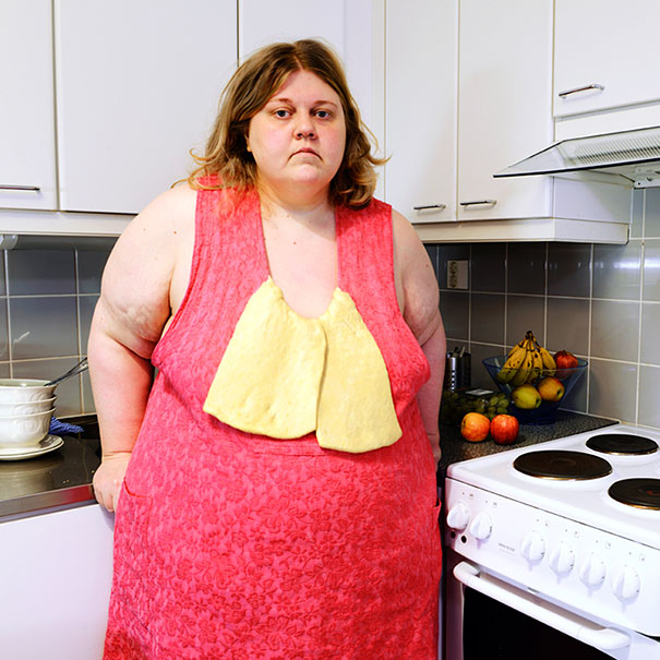 strange-self-portrait-selfie-photographer-iiu-susiraja-14 strange-self-portrait-selfie-photographer-iiu-susiraja-14