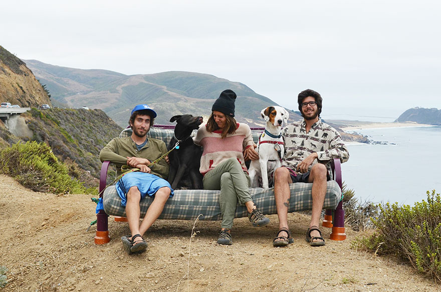 three-friends-two-dogs-one-futon-roadtrip-photos-9