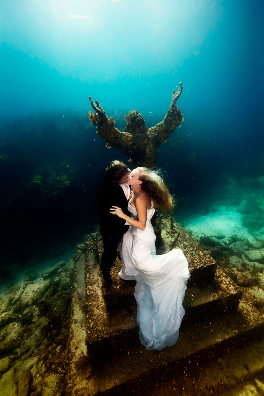 underwater-mermaid-brides-adam-opris-7 underwater-mermaid-brides-adam-opris-7