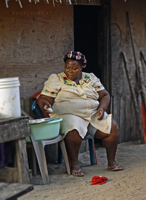 35 Photo-Stories Of People By A Guy Who's Been Traveling The World Since 2009