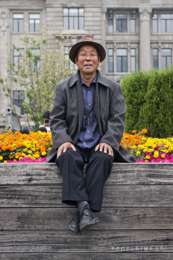 35 Photo-Stories Of People By A Guy Who's Been Traveling The World Since 2009