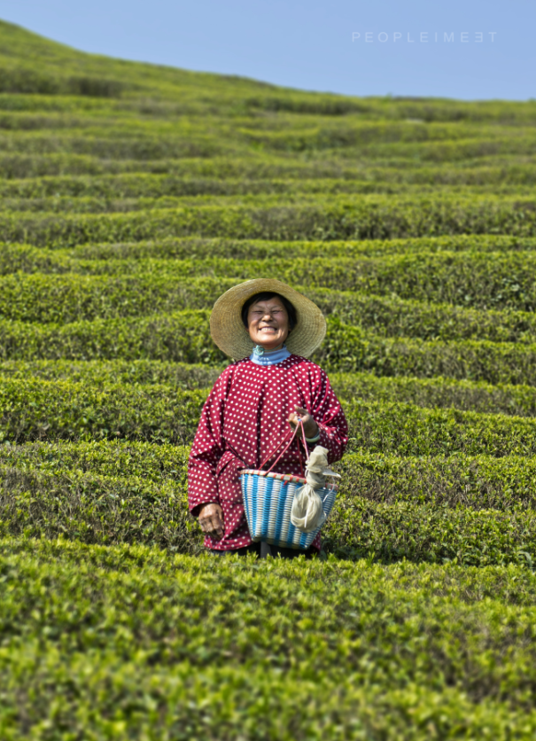 35 Photo-Stories Of People By A Guy Who's Been Traveling The World Since 2009