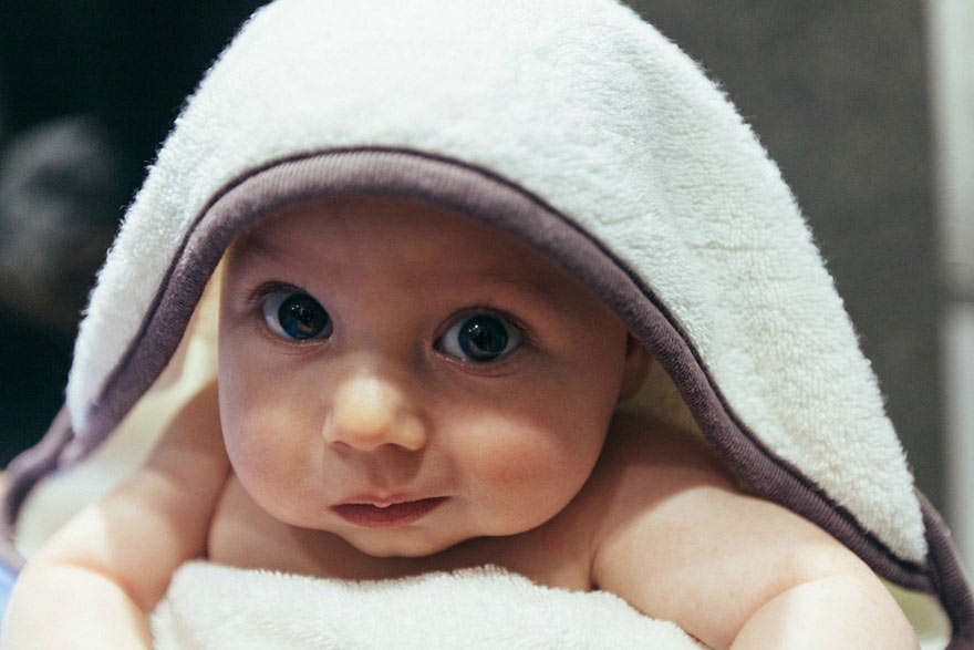 23-artists-recreate-family-photos-ernst-berlin-23 23-artists-recreate-family-photos-ernst-berlin-23