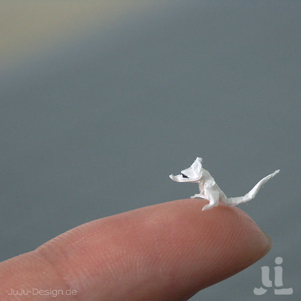 Unbelieveably Tiny Pieces Of Origami That Fit On The Tip Of Your Finger Unbelieveably Tiny Pieces Of Origami That Fit On The Tip Of Your Finger