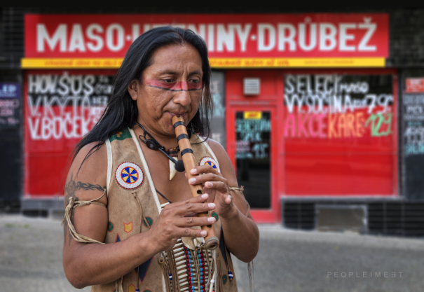 35 Photo-Stories Of People By A Guy Who's Been Traveling The World Since 2009 35 Photo-Stories Of People By A Guy Who's Been Traveling The World Since 2009