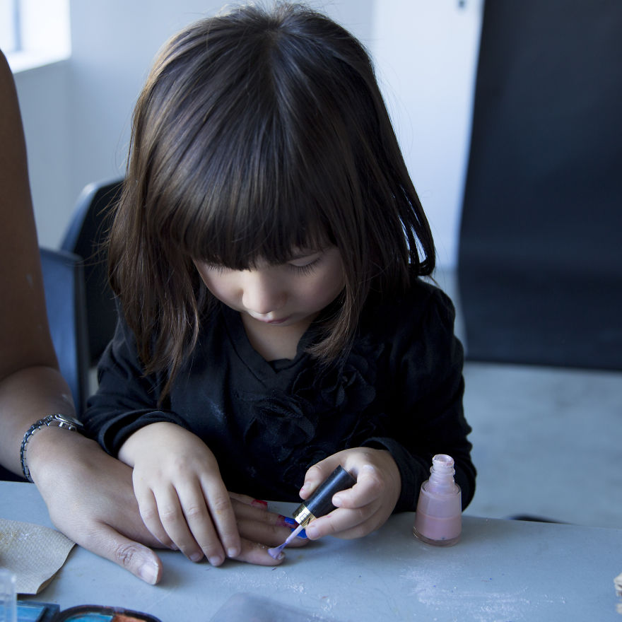 Little Girls Do Their Mothers' Makeup Little Girls Do Their Mothers' Makeup