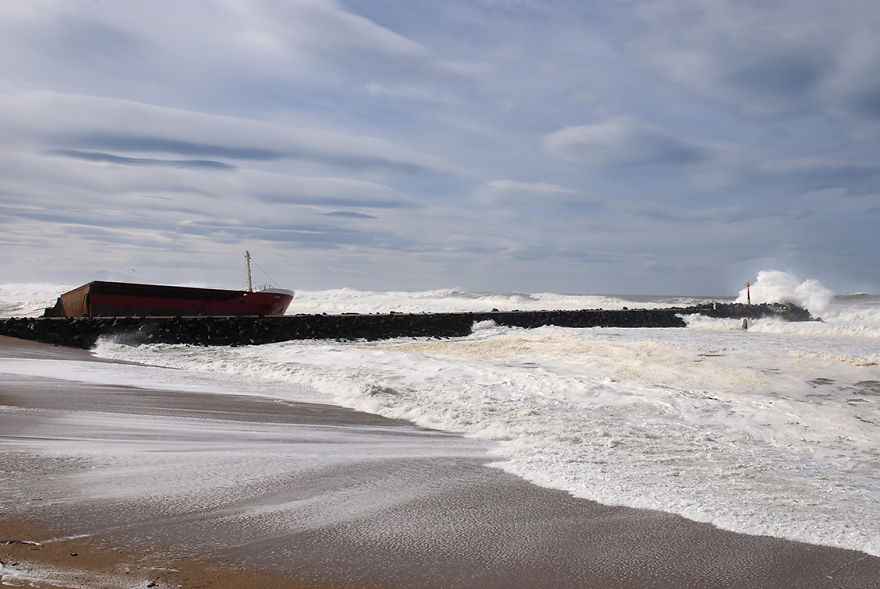 Luno Spanish Freighter - Anglet - France By Yuri Berasategui Villalvilla