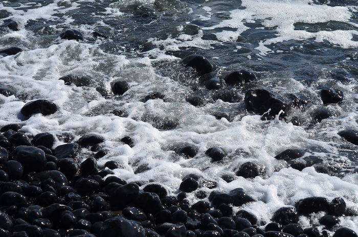 Cobble Beach, Newport Oregon - Tumbled Basalt Cobbles
