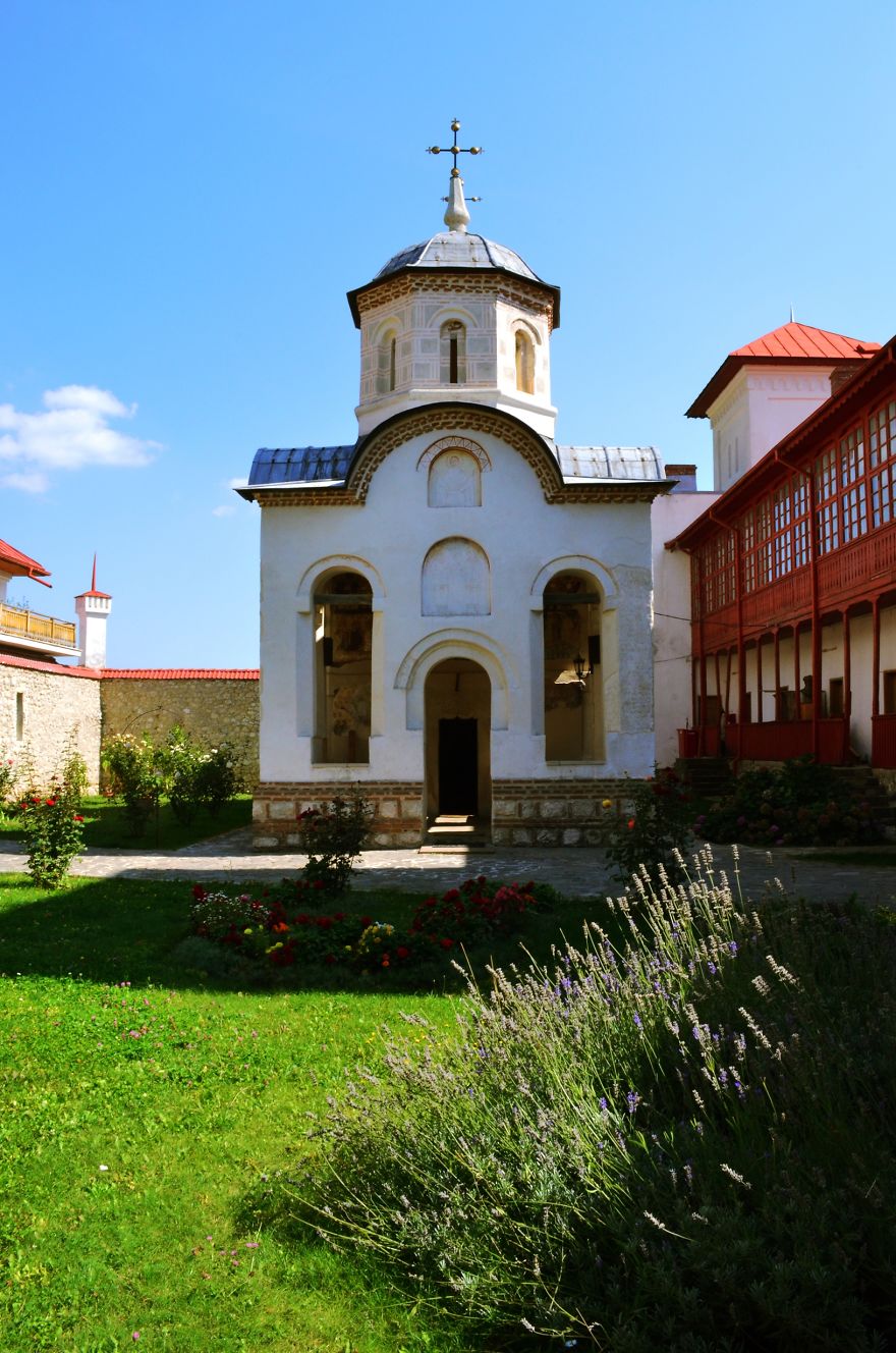 Arnota Monastery From Costeşti, Vâlcea