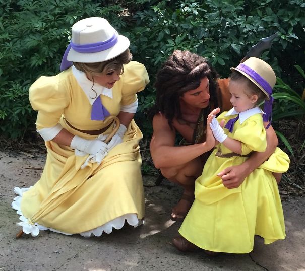 Mom Sews Incredibly Accurate Disney Costumes For Her Daughter To Wear At Disney World