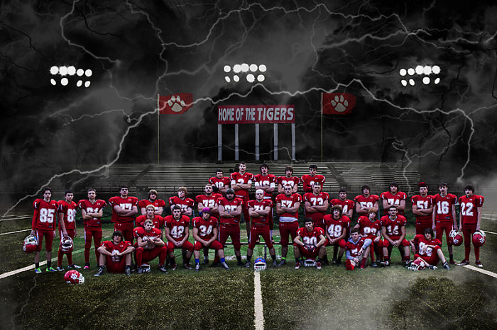 Football Fan Uses Photoshop To Pay Tribute To Team's Final Season