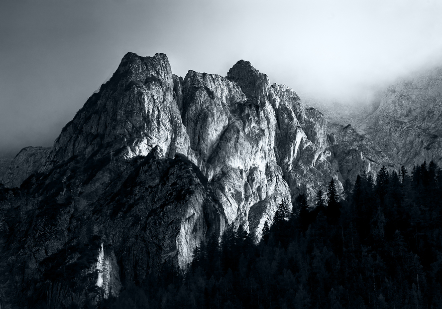 I Photographed Mountains That Look Like Mordor From The Lord Of The Rings