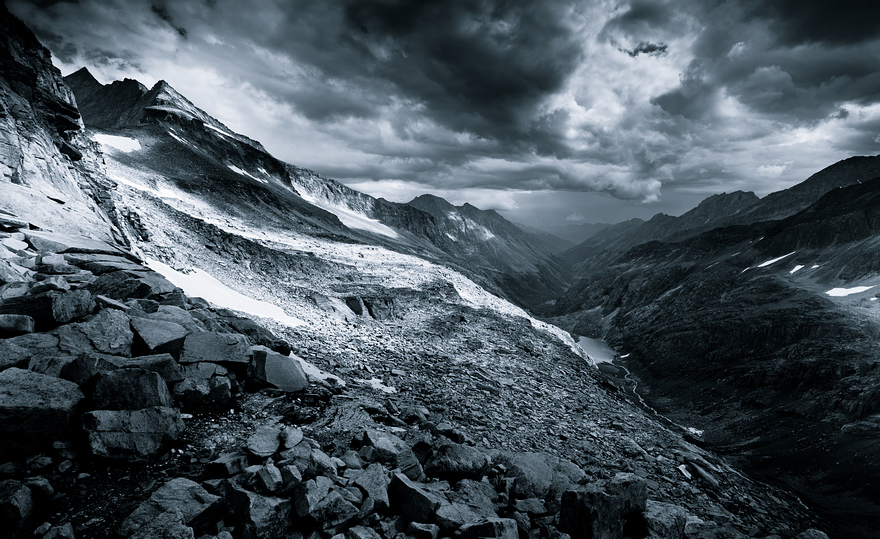I Photographed Mountains That Look Like Mordor From The Lord Of The Rings