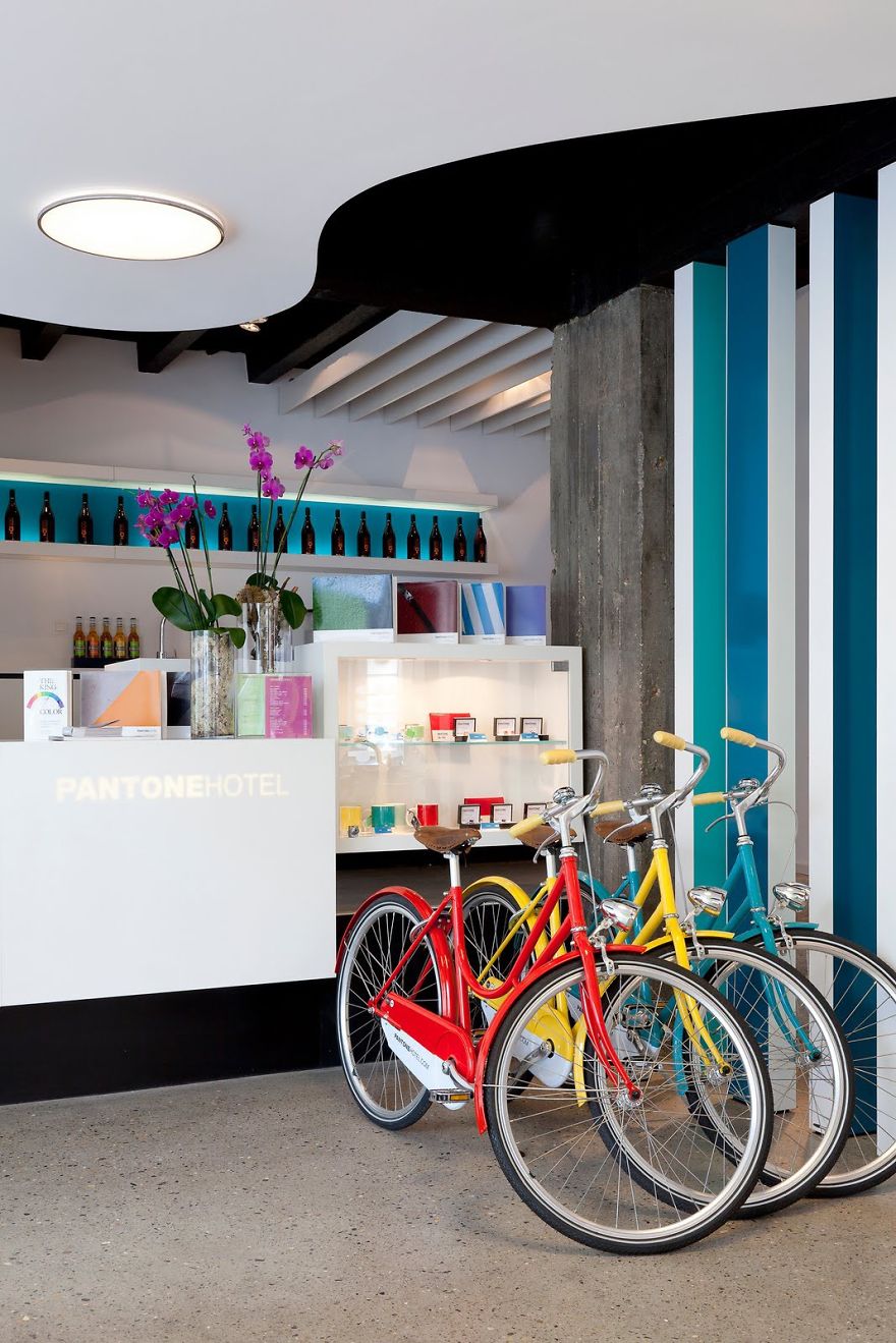 There's A Hotel In Brussels That Lets You Sleep In Your Favorite Pantone Colors There's A Hotel In Brussels That Lets You Sleep In Your Favorite Pantone Colors