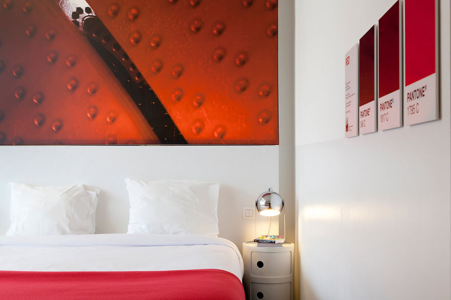 There's A Hotel In Brussels That Lets You Sleep In Your Favorite Pantone Colors There's A Hotel In Brussels That Lets You Sleep In Your Favorite Pantone Colors