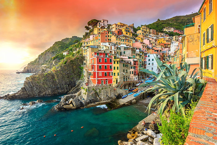 103 Of The Most Stunning Cliff-Side Towns And Villages