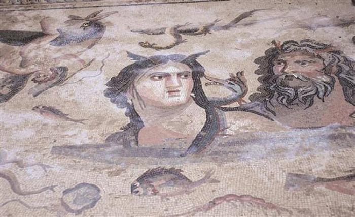 ancient-greek-mosaic-excavation-zeugma-8 ancient-greek-mosaic-excavation-zeugma-8