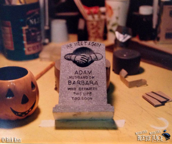 25 Amazing Behind The Scene Pics From Beetlejuice ! 25 Amazing Behind The Scene Pics From Beetlejuice !