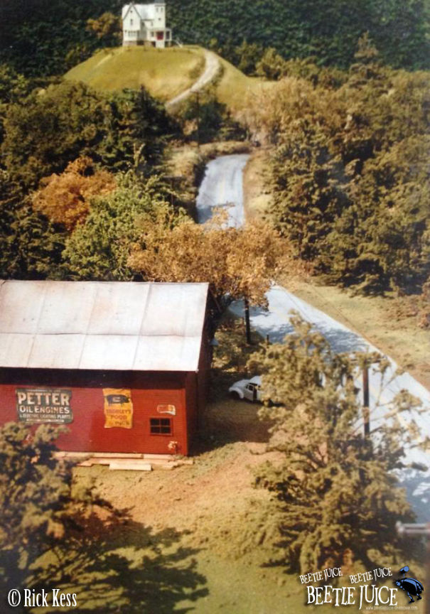 25 Amazing Behind The Scene Pics From Beetlejuice ! 25 Amazing Behind The Scene Pics From Beetlejuice !