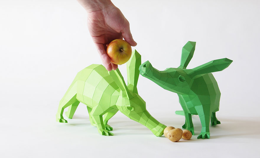 diy-paper-sculptures-paperwolf-wolfram-kampffmeyer-4 diy-paper-sculptures-paperwolf-wolfram-kampffmeyer-4