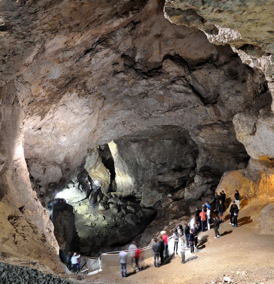 "devil's Throat" Cave - Bulgaria