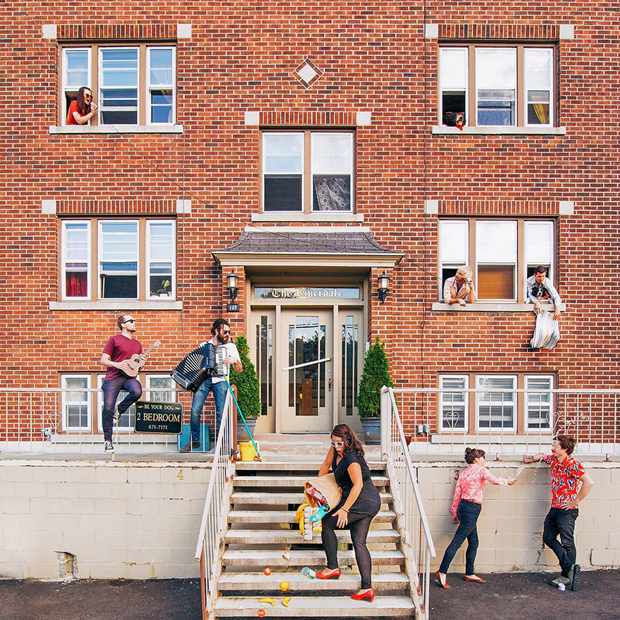 hide-and-seek-dog-photography-finding-momo-andrew-knapp-1