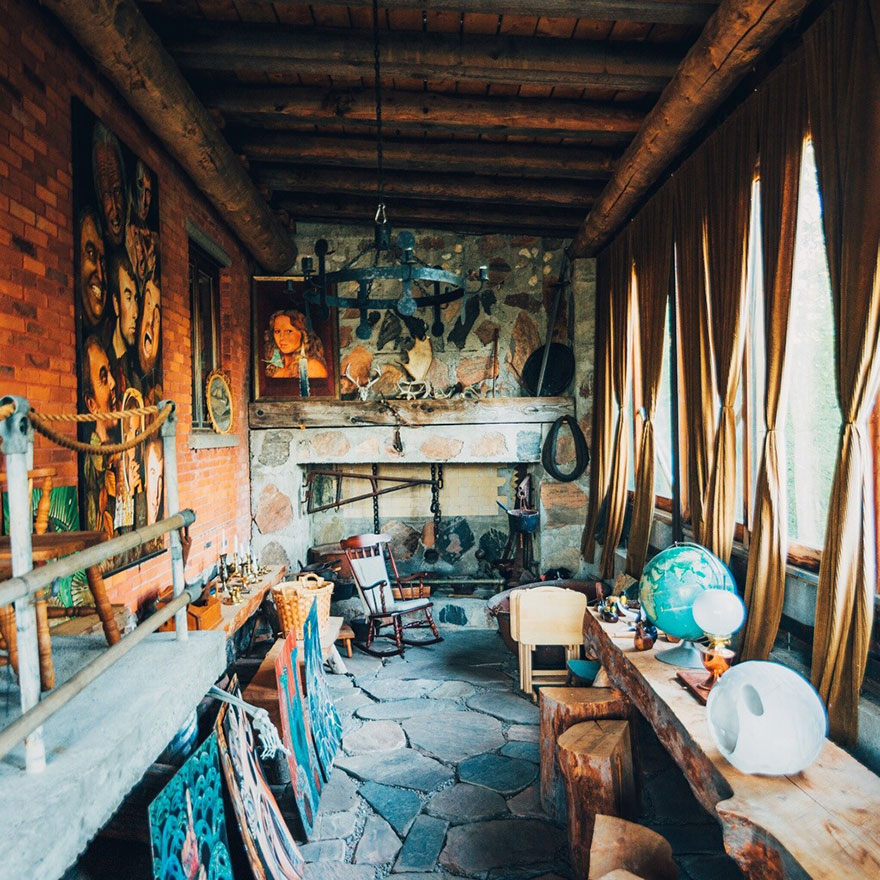 hide-and-seek-dog-photography-finding-momo-andrew-knapp-5