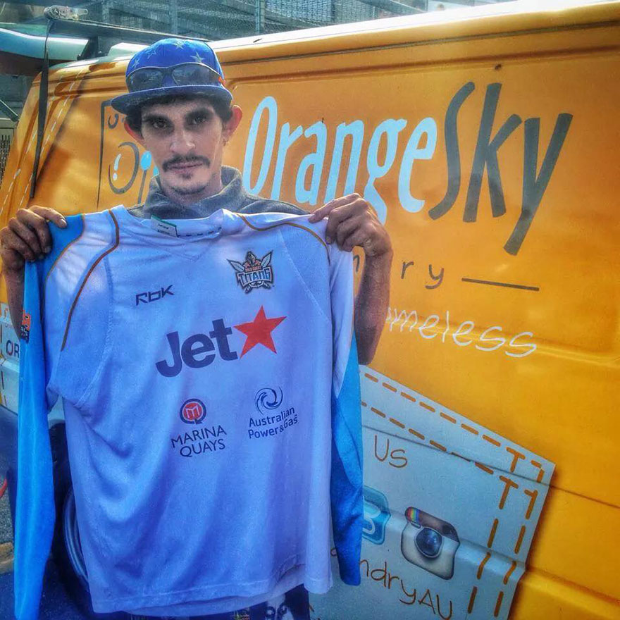 homeless-moving-laundromat-orange-sky-laundry-australia-4 homeless-moving-laundromat-orange-sky-laundry-australia-4