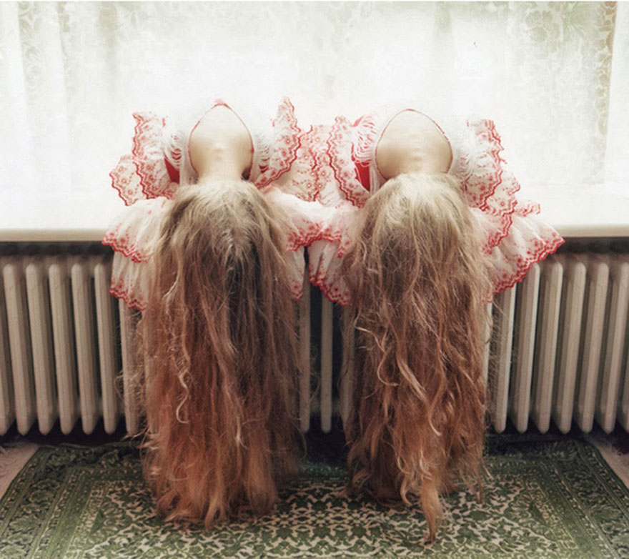 identical-twins-erna-hrefna-photography-iceland-ariko-inaoka-13 identical-twins-erna-hrefna-photography-iceland-ariko-inaoka-13