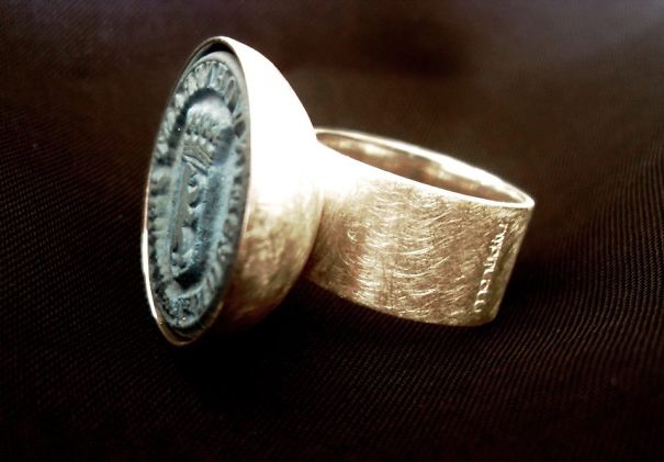 Stamp Ring