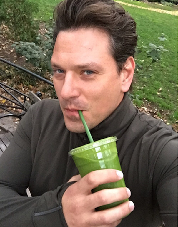 The Detox Smoothie Selfie