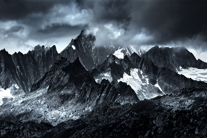 I Photographed Mountains That Look Like Mordor From The Lord Of The Rings
