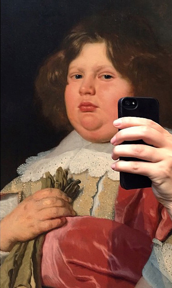 museum-historical-portrait-selfie-olivia-muus-1 museum-historical-portrait-selfie-olivia-muus-1