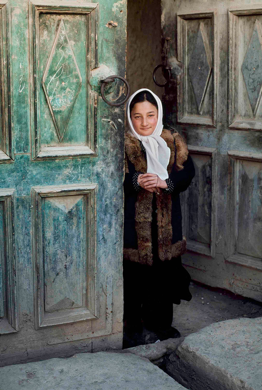 oltre-lo-sguardo-portrait-photography-steve-mccurry-7